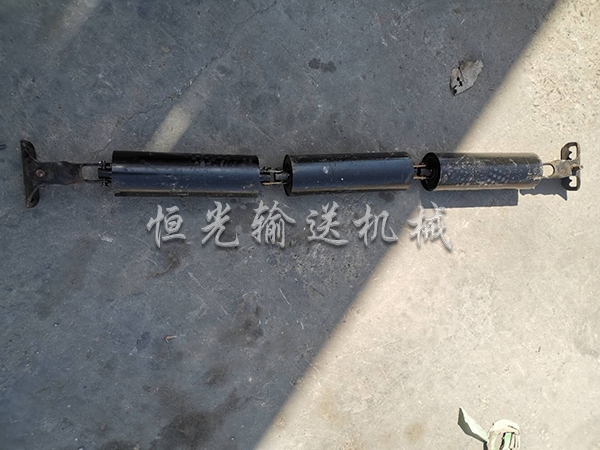 三連串托輥 (1).jpg